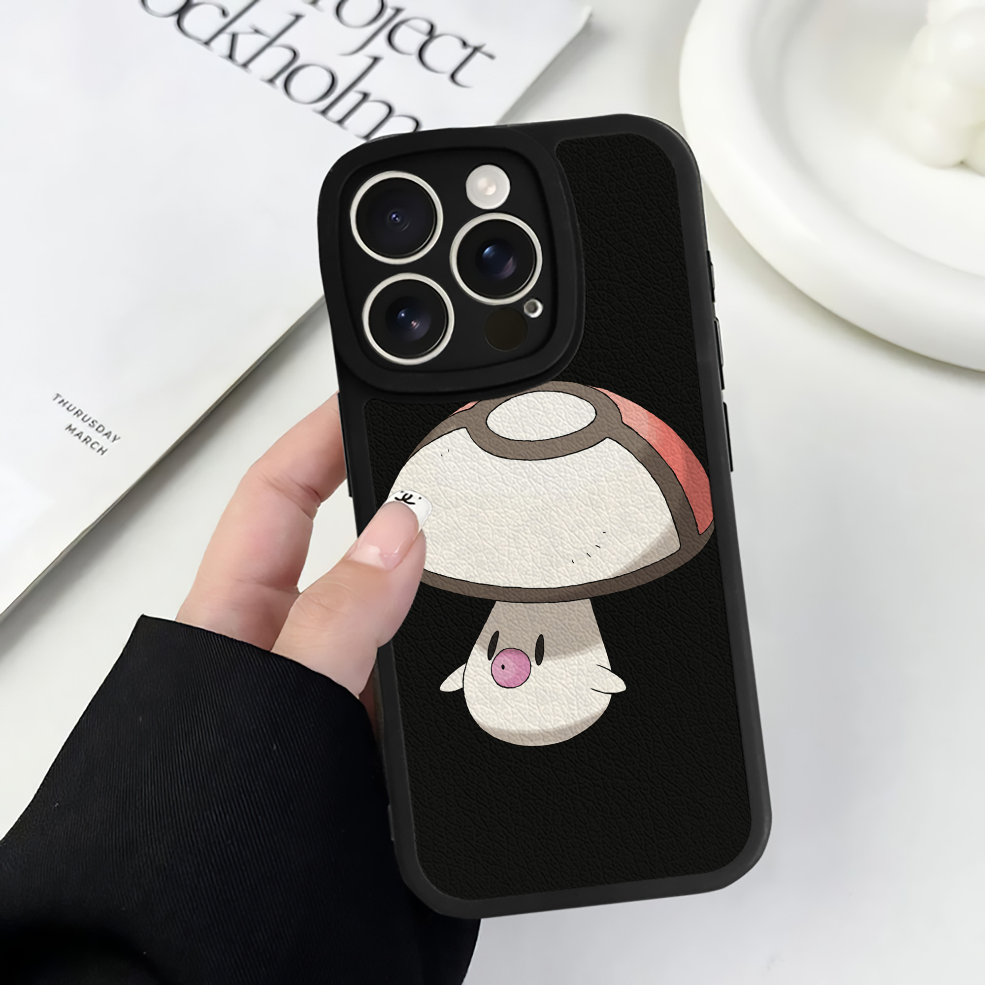 （画像用） ポケットモンスター Pokémon 【iPhone 16シリーズ対応】シリコンスマホケース（レザー調） 材質：シリコン